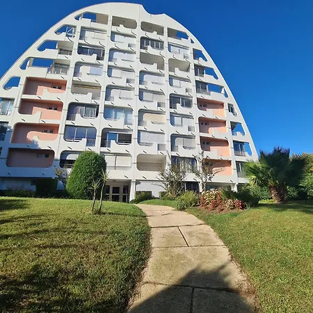 Apartment Grande Motte Quartier Couchant - Parking - Balcon- Piscine - 300m