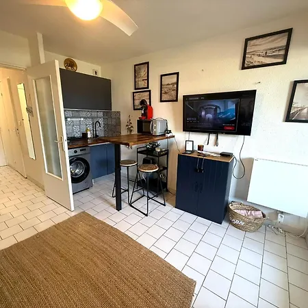 Grande Motte Quartier Couchant - Parking - Balcon- Piscine - 300m